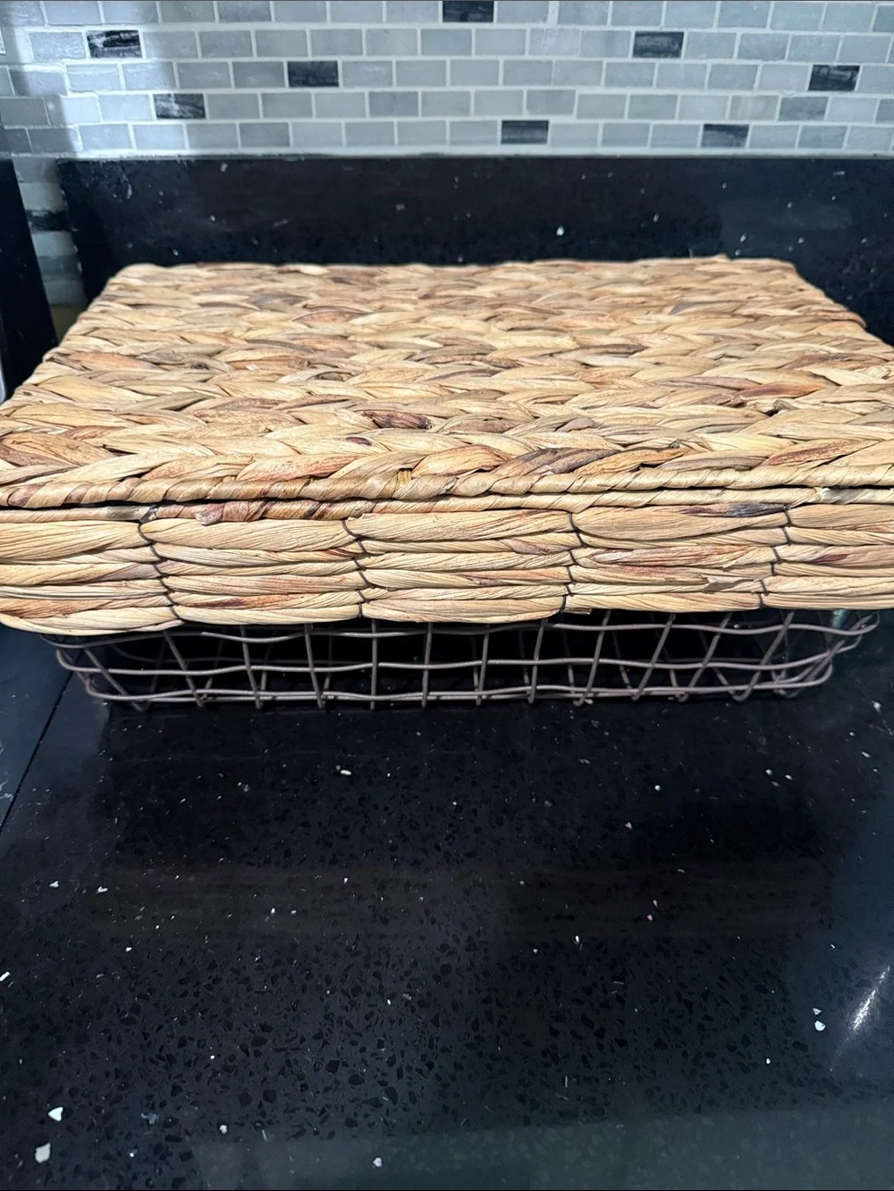 Woven Seagrass Storage Basket with Lid - Natural Brown - 16” x 12x